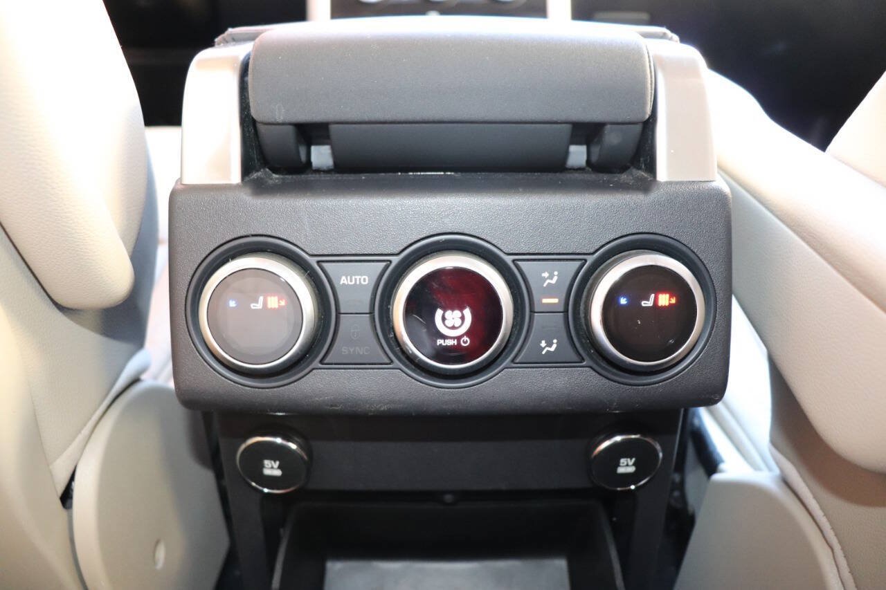 Used 2018 Land Rover Discovery HSE AWD/4WD image 50