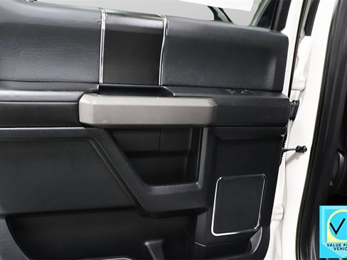 Used 2018 Ford F150 Platinum w/ Equipment Group 701A Luxury image 26