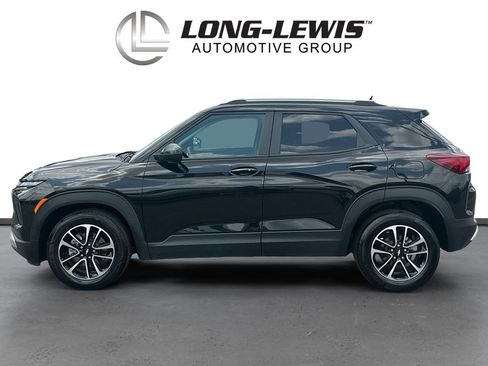 Used 2024 Chevrolet TrailBlazer LT FWD image 2