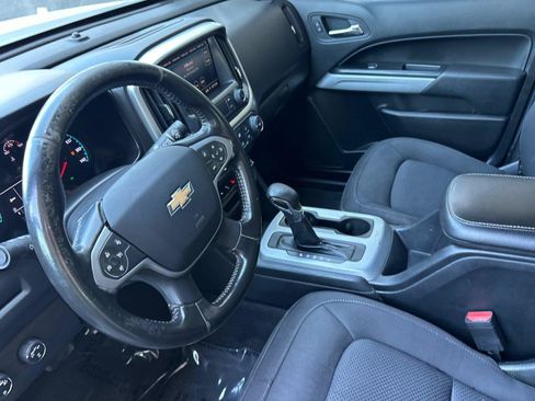 Used 2022 Chevrolet Colorado LT w/ Safety Package AWD/4WD image 10