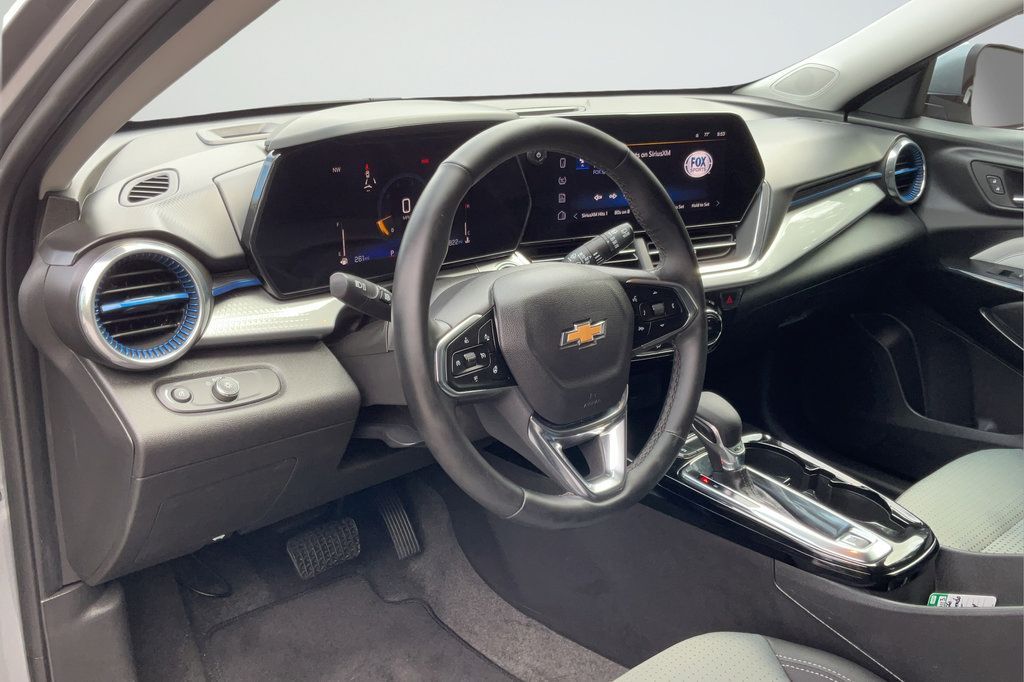 Certified 2026 Chevrolet Trax LT w/ Driver Confidence Package FWD image 24