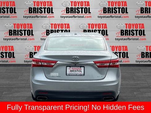 Used 2015 Toyota Avalon XLE Premium FWD image 4