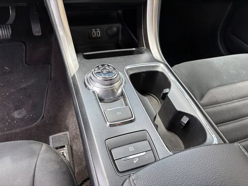 Certified 2019 Ford Fusion SE FWD image 25