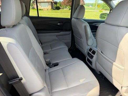 Used 2019 Honda Pilot EX-L image 24