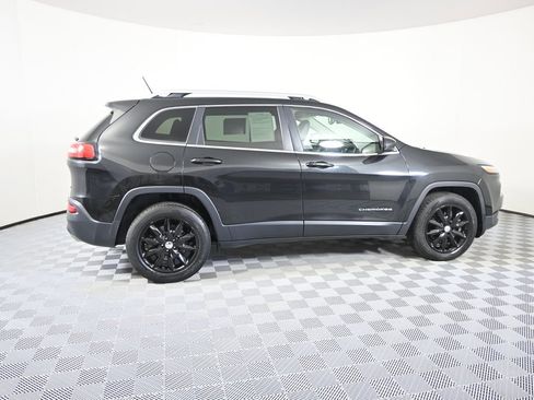 Used 2015 Jeep Cherokee Limited AWD/4WD image 7