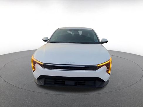 Used 2025 Kia K4 LXS image 4