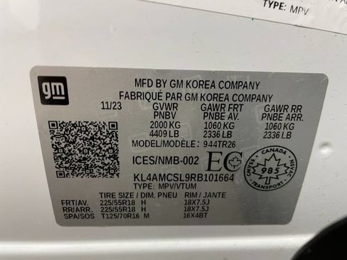 Used 2024 Buick Encore GX Preferred AWD/4WD image 26