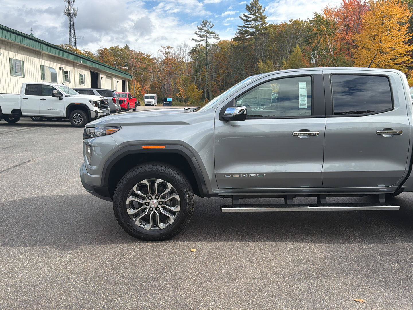 New 2026 GMC Canyon Denali AWD/4WD image 18