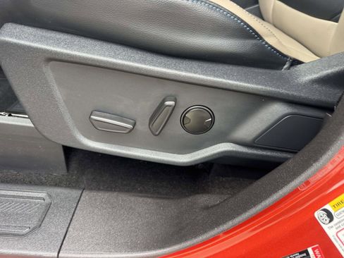 Used 2024 Ford Bronco Wildtrak image 24