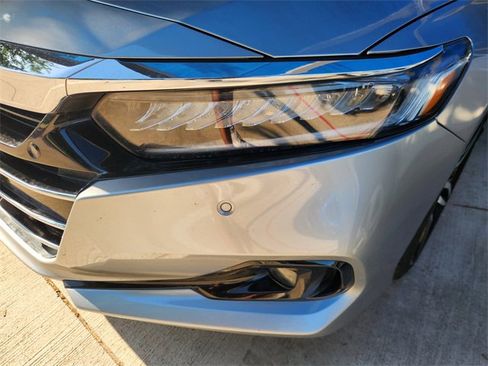 Used 2022 Honda Accord Touring image 7