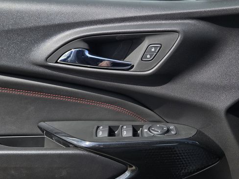 New 2026 Chevrolet Trax RS w/ Sunroof Package image 16