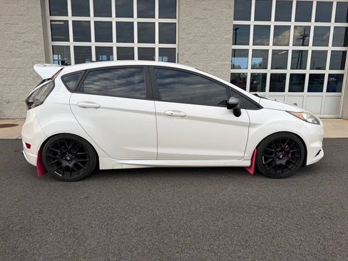 Used 2016 Ford Fiesta ST FWD image 4