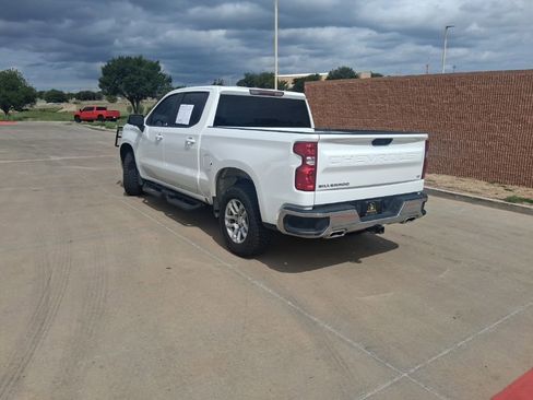 Used 2023 Chevrolet Silverado 1500 LT w/ Z71 Off-Road Package AWD/4WD image 3
