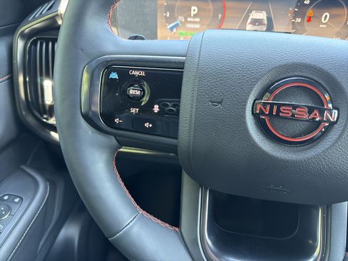 Used 2025 Nissan Armada PRO-4X w/ Pro-4X Premium Package AWD/4WD image 19