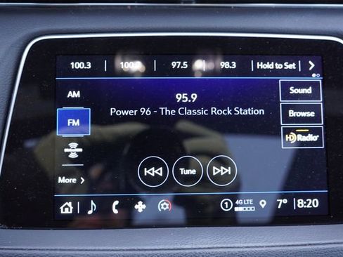 Used 2023 Cadillac XT4 Sport w/ LPO, Onyx Lite Package image 26