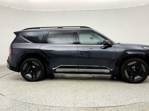 Used 2024 Kia EV9 GT-Line AWD/4WD image 4