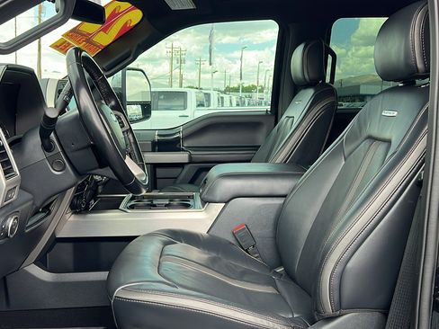 Used 2022 Ford F350 Platinum AWD/4WD image 32