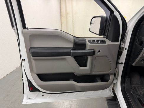 Used 2015 Ford F150 XL w/ Equipment Group 101A Mid AWD/4WD image 15