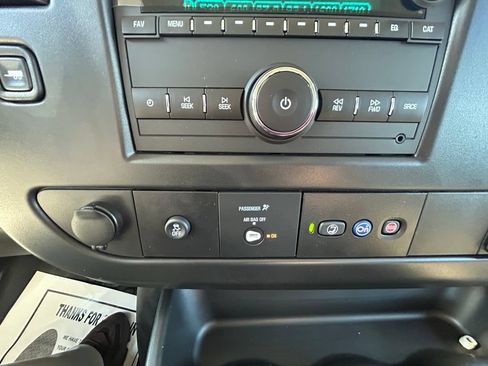 New 2025 Chevrolet Express 2500 RWD image 25