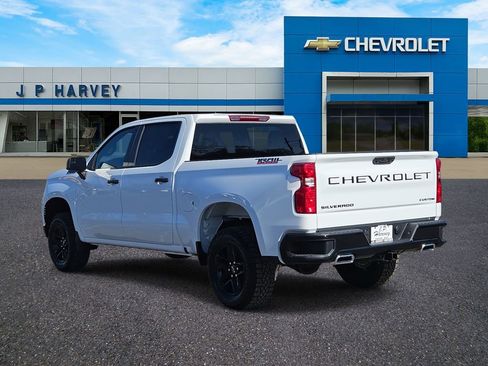 New 2026 Chevrolet Silverado 1500 Custom Trail Boss w/ LPO, Dark Essentials Package image 3