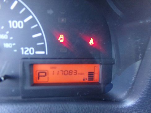 Used 2015 Chevrolet City Express LT w/ Technology Package image 22