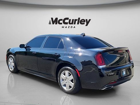 Used 2022 Chrysler 300 S AWD/4WD image 5