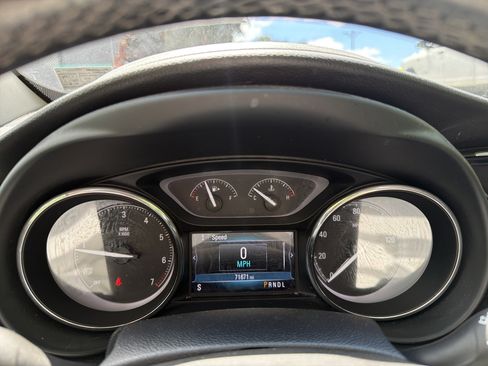 Used 2019 Buick Envision Essence AWD/4WD image 28