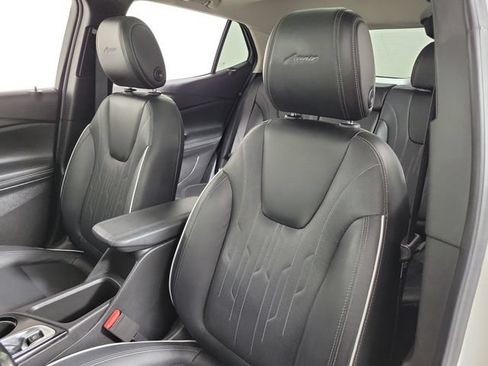 Used 2025 Buick Encore GX Avenir w/ Avenir Convenience Package FWD image 20