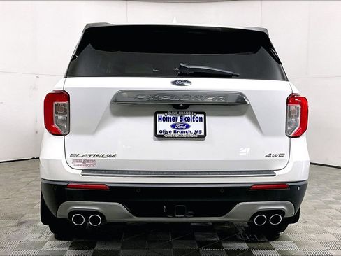 Used 2021 Ford Explorer Platinum w/ Equipment Group 601A image 4