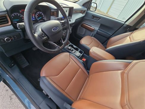 Used 2022 Ford Maverick Lariat w/ Lariat Luxury Package image 13