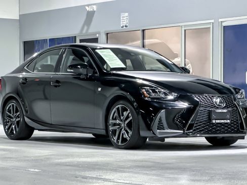 Used 2020 Lexus IS 300 F Sport w/ Blackline Edition RWD image 6
