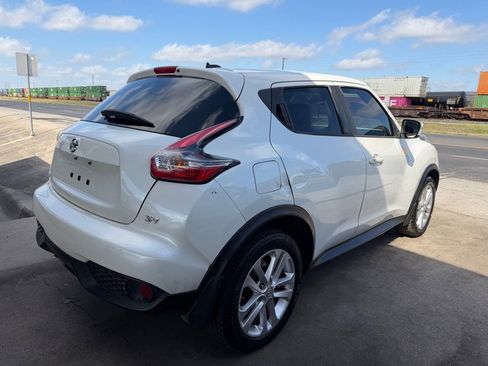 Used 2016 Nissan Juke SV FWD image 32