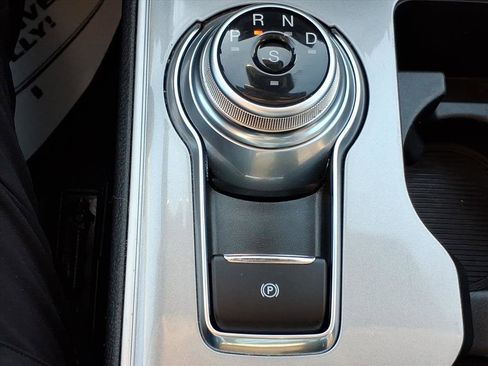 Certified 2024 Ford Edge SEL w/ Convenience Package image 19