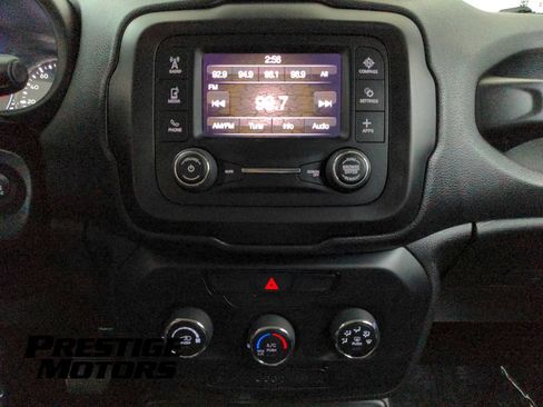Used 2020 Jeep Renegade Sport w/ Sport Appearance Group AWD/4WD image 22