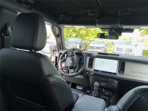 New 2026 Ford Bronco Outer Banks AWD/4WD image 24