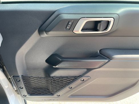 Used 2025 Ford Bronco Badlands AWD/4WD image 19