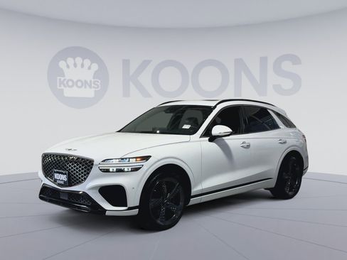Used 2023 Genesis GV70 3.5T Sport w/ Sport Prestige Package AWD/4WD image 5