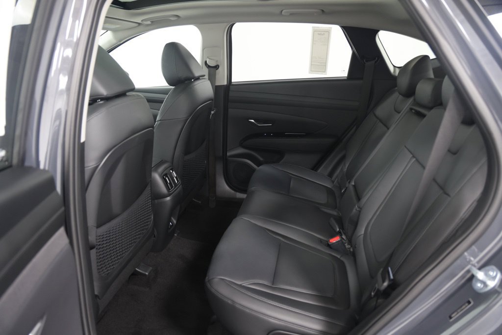 New 2026 Hyundai Tucson Limited AWD/4WD image 18