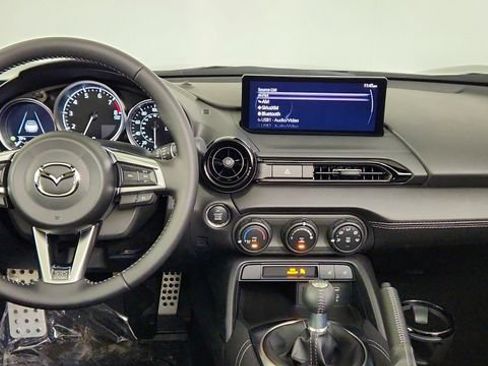 New 2026 MAZDA MX-5 Miata Club w/ Interior Package RWD image 23