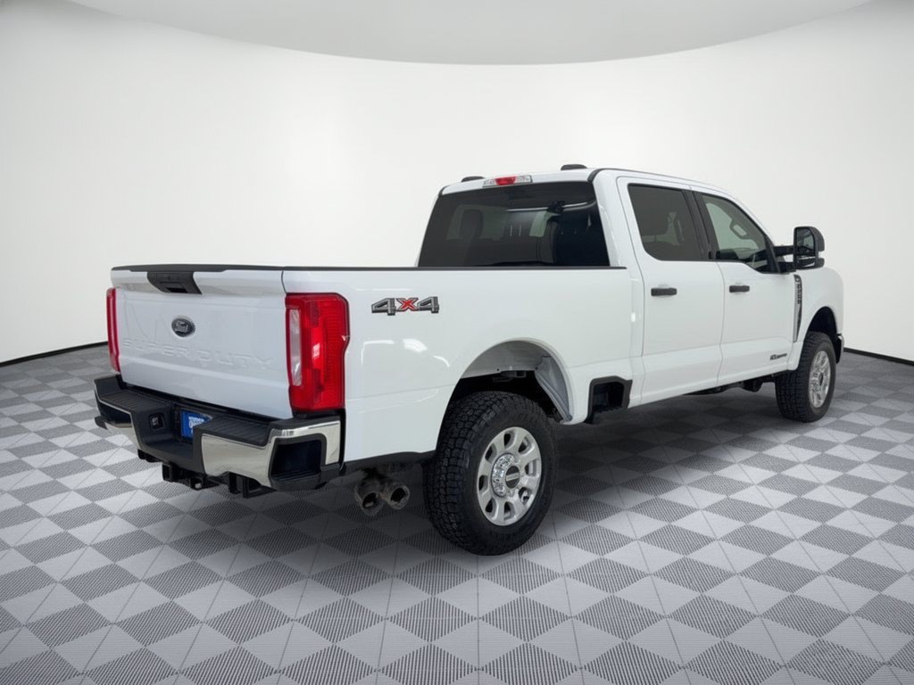 Used 2024 Ford F250 XLT AWD/4WD image 9