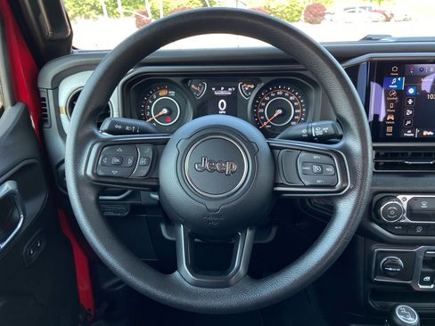 Used 2026 Jeep Wrangler Sport AWD/4WD image 14