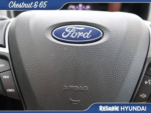 Used 2018 Ford Fusion SE w/ Fusion SE Technology Package FWD image 27