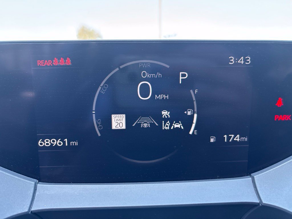 Used 2023 Toyota Prius LE FWD image 20