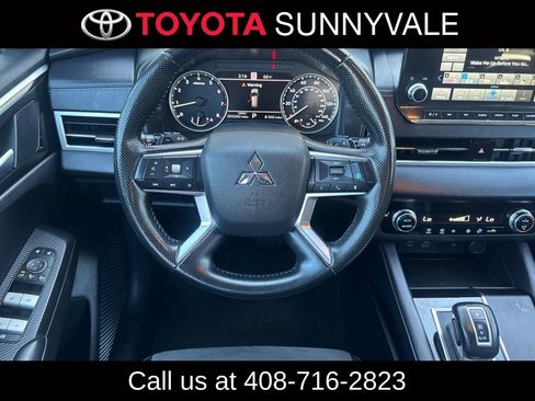 Used 2024 Mitsubishi Outlander SE image 18
