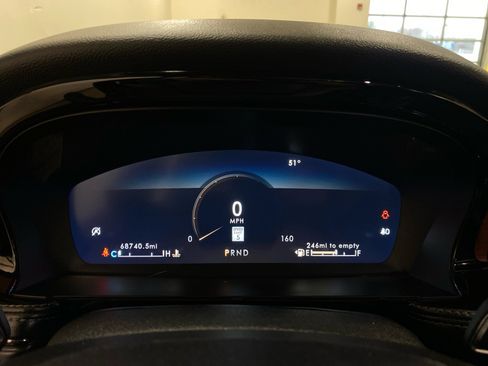 Used 2021 Lincoln Corsair Reserve w/ Equipment Group 201A image 21