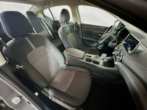 Used 2025 Nissan Sentra SV image 28