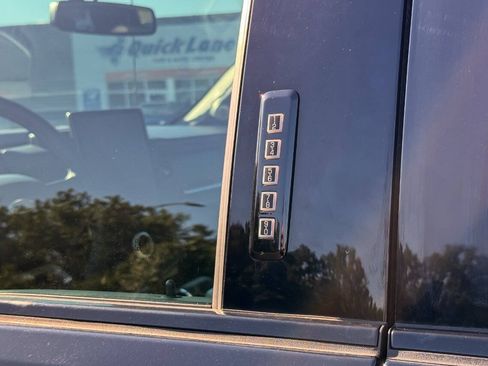 Used 2023 Ford F150 Lightning Platinum AWD/4WD image 26