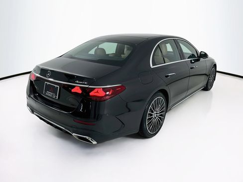 Used 2024 Mercedes-Benz E 350 4MATIC Sedan image 8