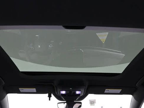 New 2026 Volkswagen Golf image 4