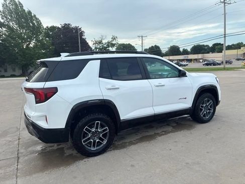 Used 2026 GMC Terrain AT4 AWD/4WD image 8
